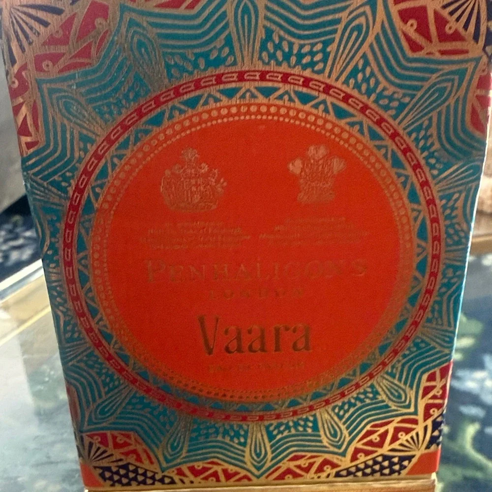Penhaligon's Vaara Eau De Parfum Spray (Unisex) - Picture 4 of 16